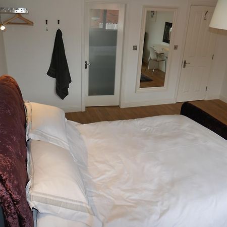 קלית'רו Fifty One And A Half Boutique B&B מראה חיצוני תמונה